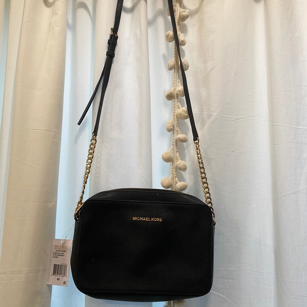 BRAND NEW Black and Gold Michael Kors Crossbody